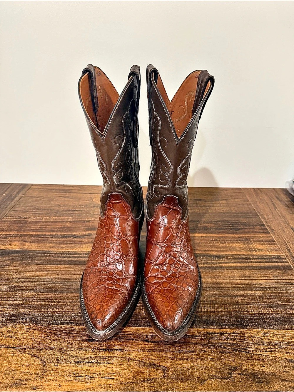 Genuine alligator Cowboy Boots in Brown